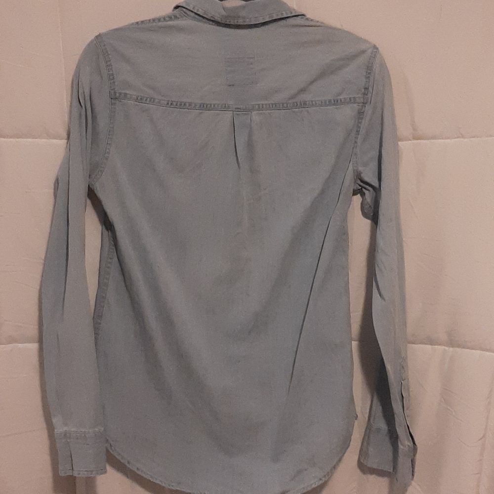 HOLLISTER DENIM SHIRT - Picture 6 of 7